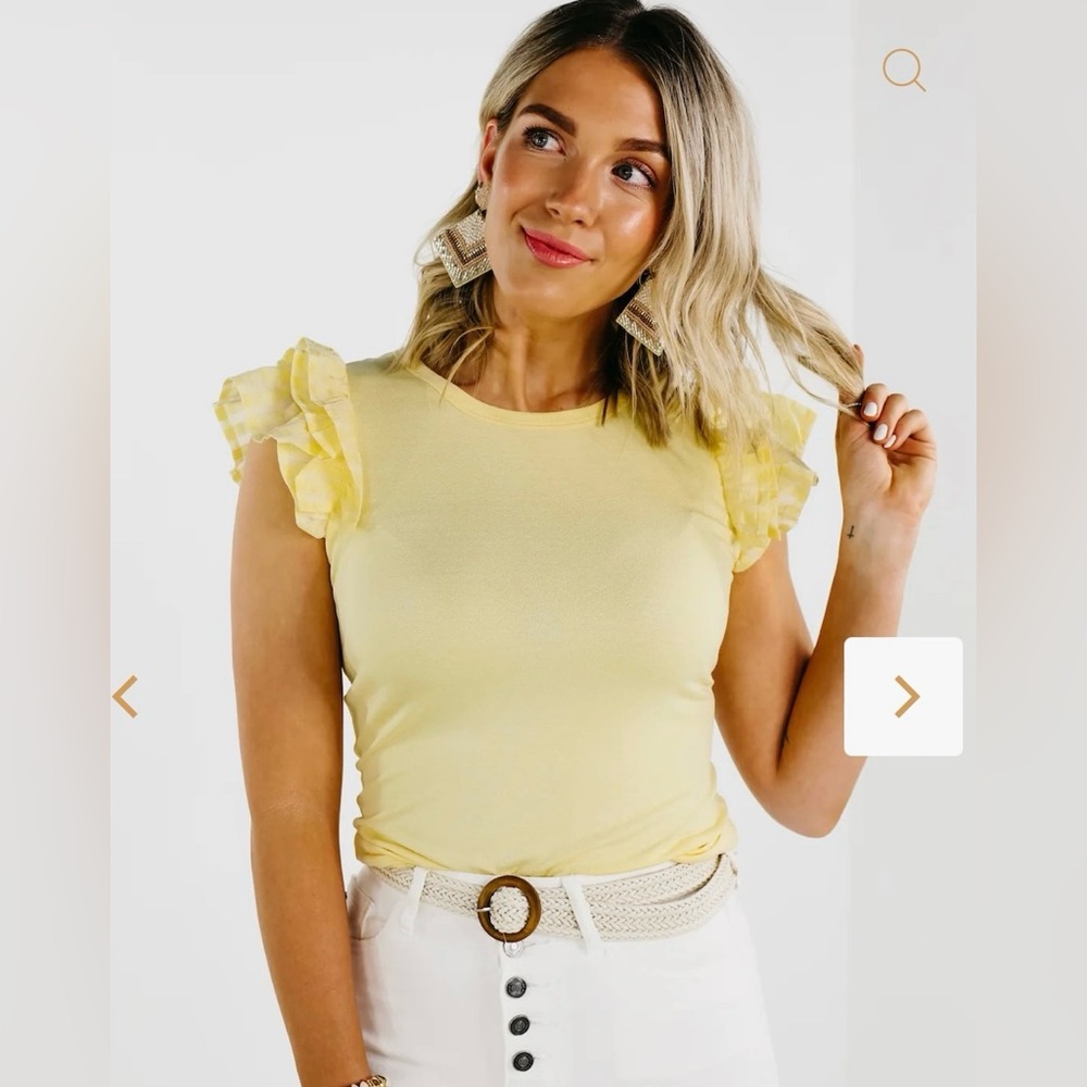 Flutter sleeve top